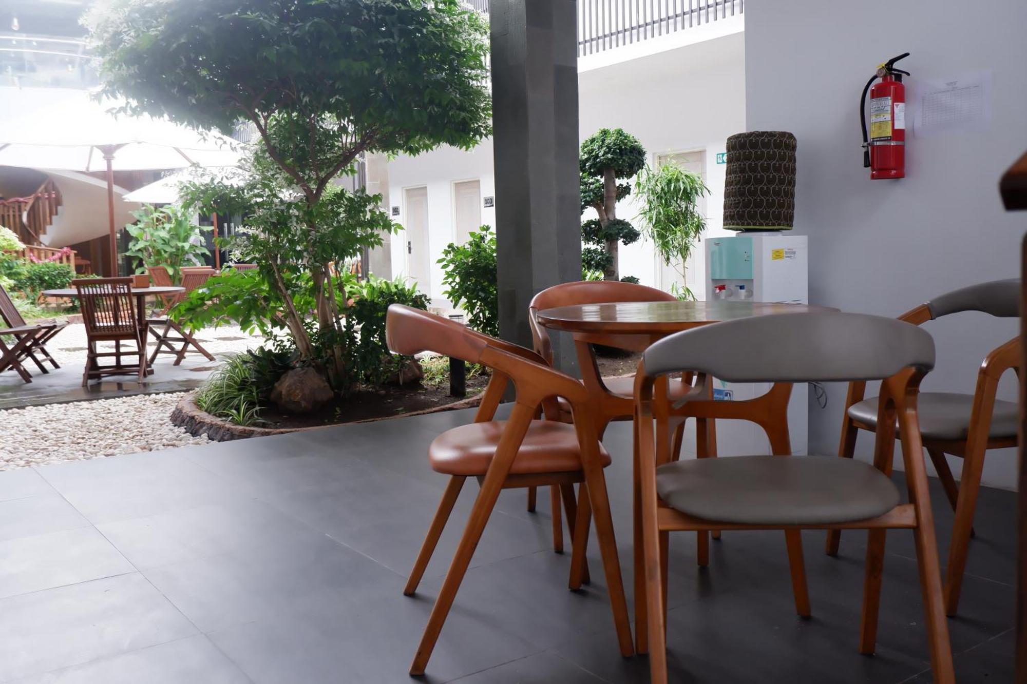 Grand Samota Hotel Sumbawa Экстерьер фото