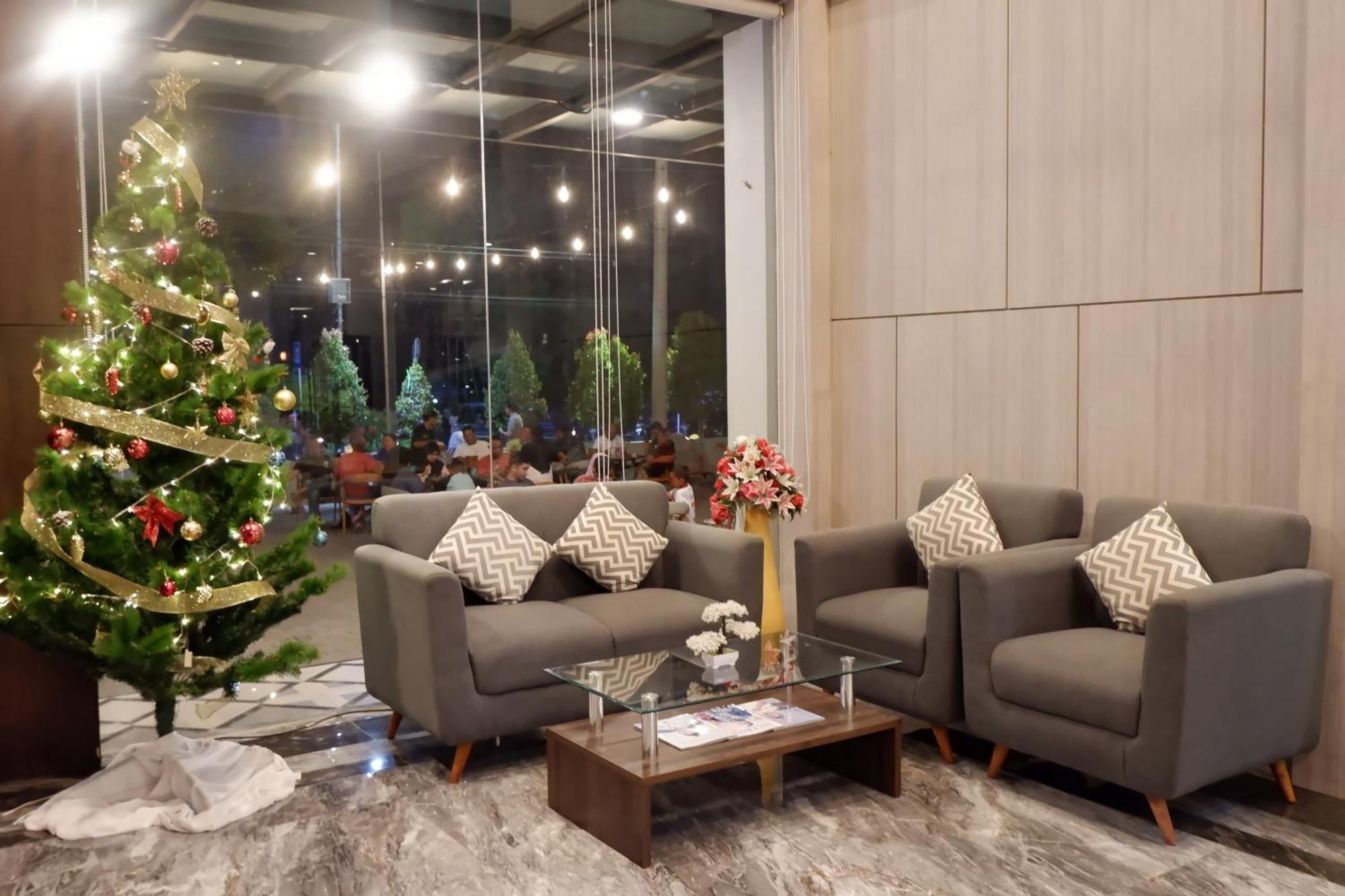 Grand Samota Hotel Sumbawa Экстерьер фото